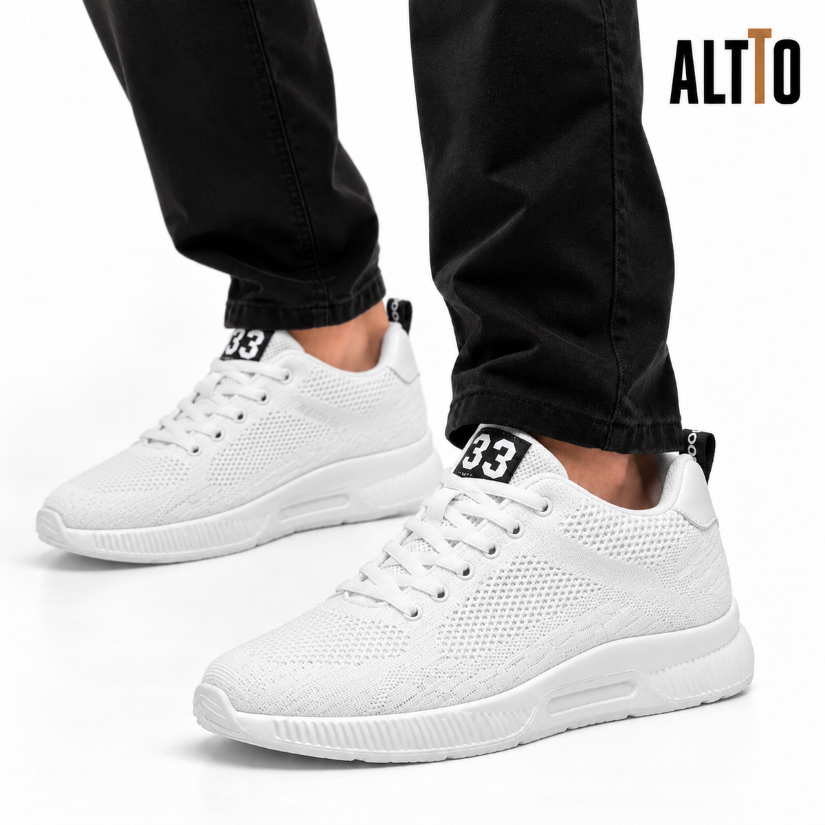 ALTTO SPORT blanca puesta con jeans